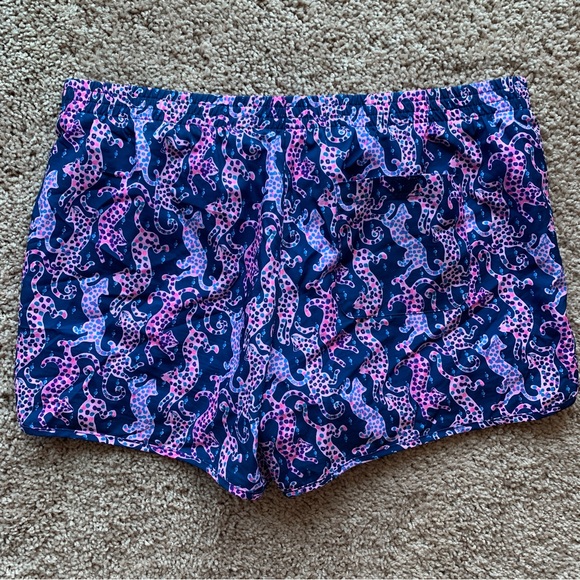 Lilly Pulitzer Luxletic Shorts Medium Cheetah Leopard Blue Pink Purple Lined - Picture 2 of 11